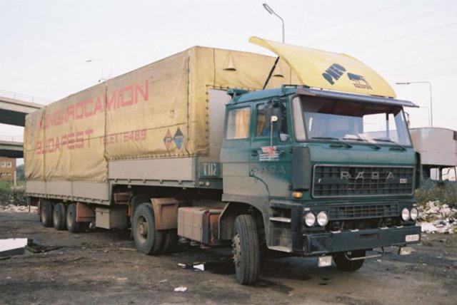 2712974022_1.jpg